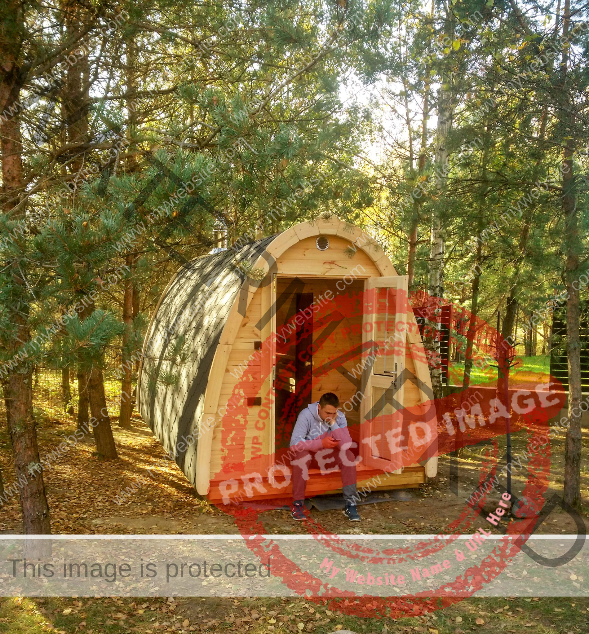 Sauna Pod_green tiles